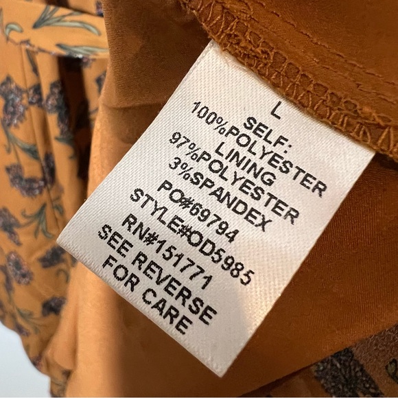 Gilli Faux Wrap Long Sleeve MIDI Dress Size Large - Picture 5 of 7